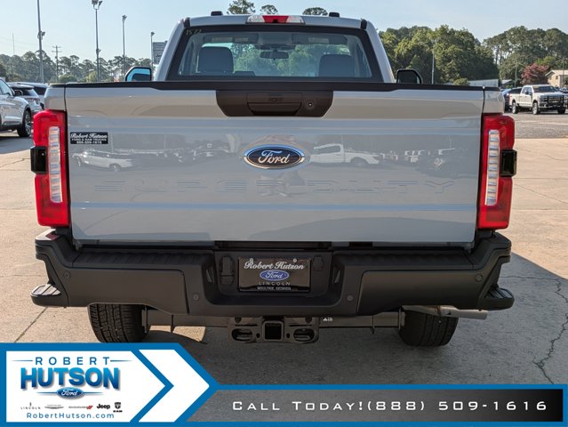 2025 Ford F-350 Super Duty XL - Photo 8