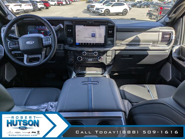 2025 Ford F-250 Super Duty Platinum - Photo 13