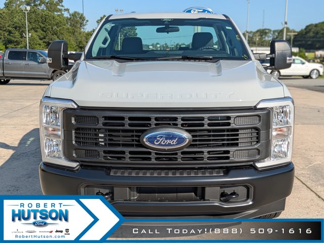 2025 Ford F-350 XL photo 4