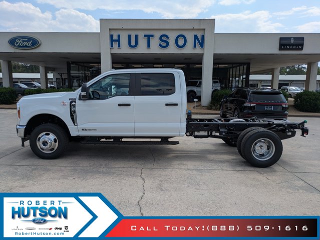  Ford Chassis Cab