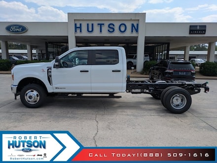 2026 Ford Chassis Cab F-350&reg; XL Truck Crew Cab