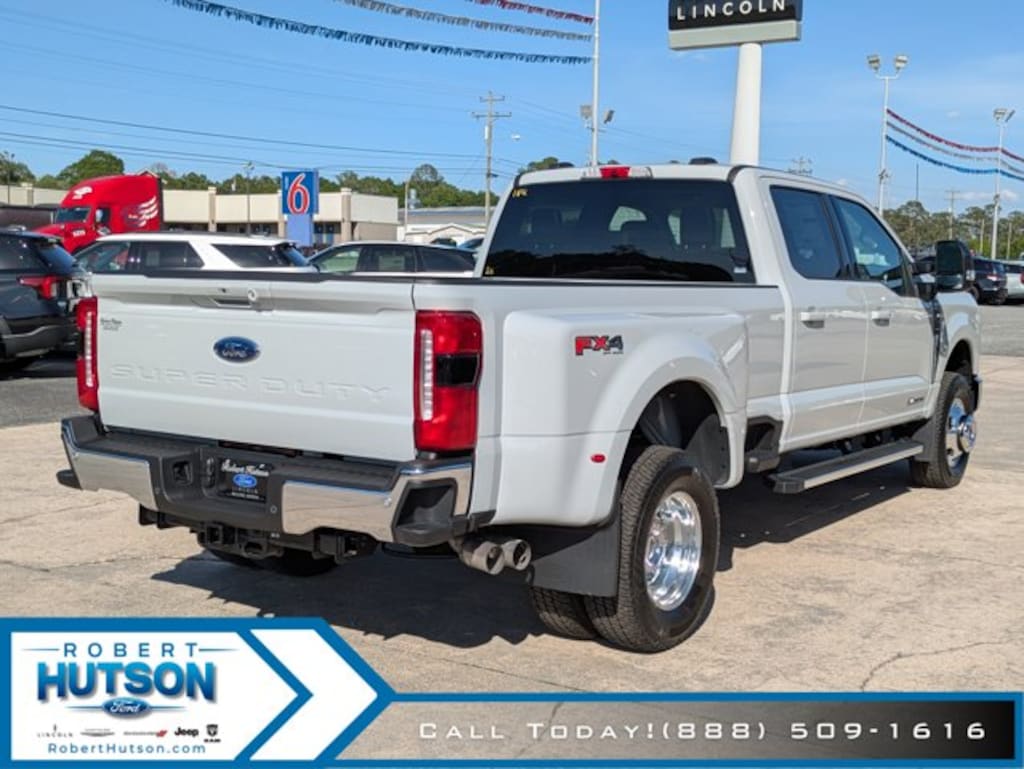 New 2026 Ford Super Duty F-350® Lariat® TRUCK