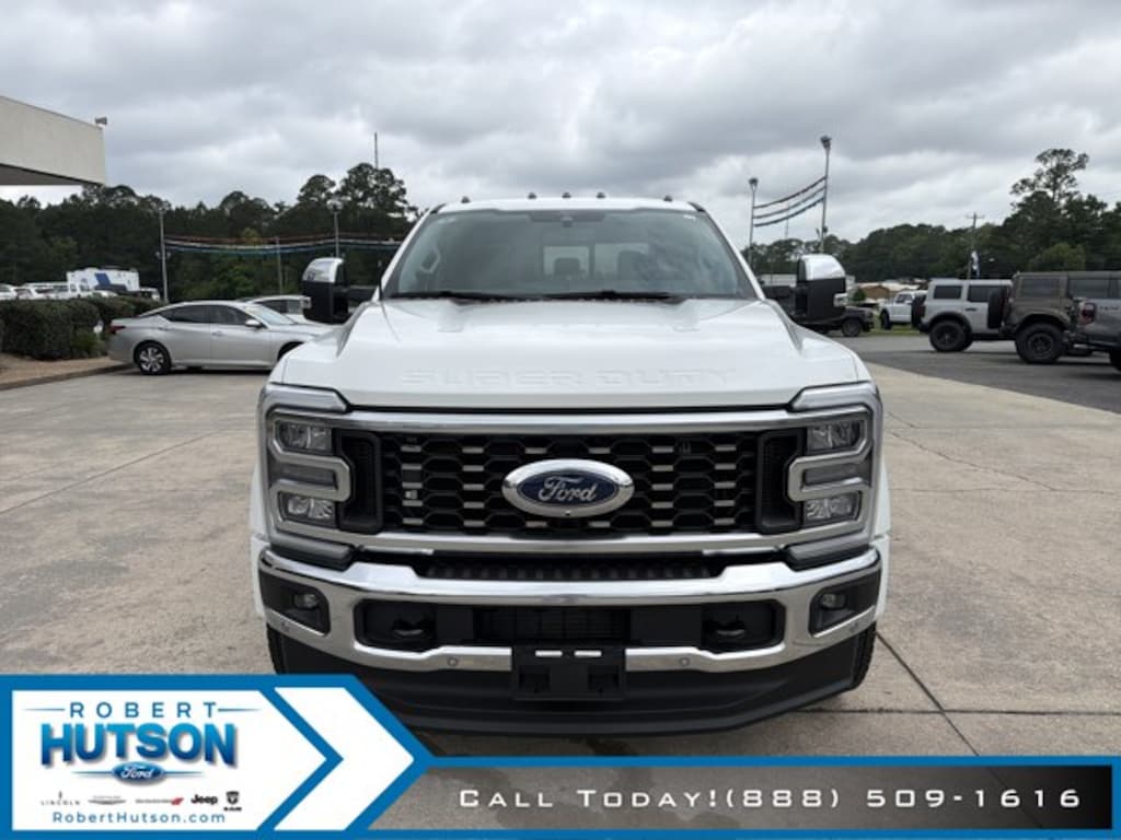 New 2026 Ford Super Duty F-450® Lariat® Truck Crew Cab