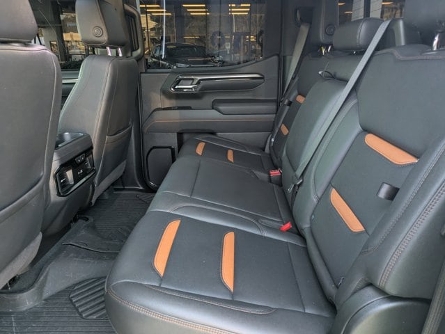 2025 GMC Sierra 1500 AT4 - Photo 13