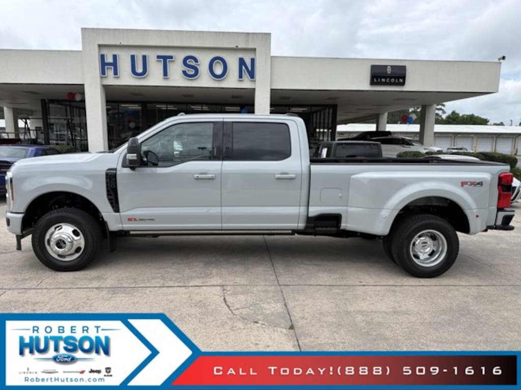 New 2026 Ford Super Duty F-350® Platinum® Truck Crew Cab