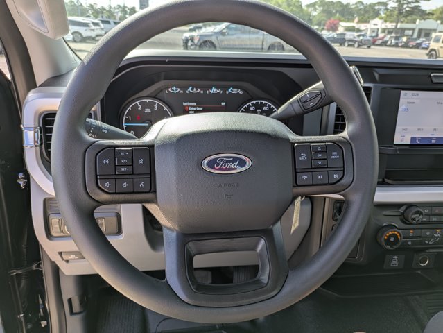2025 Ford F-350 Super Duty XL - Photo 13