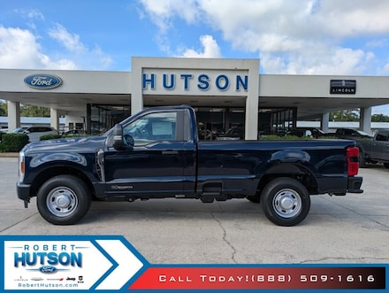 2025 Ford Super Duty F-350 XL TRUCK