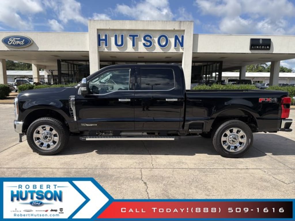New 2026 Ford Super Duty F-250® Lariat® Truck Crew Cab
