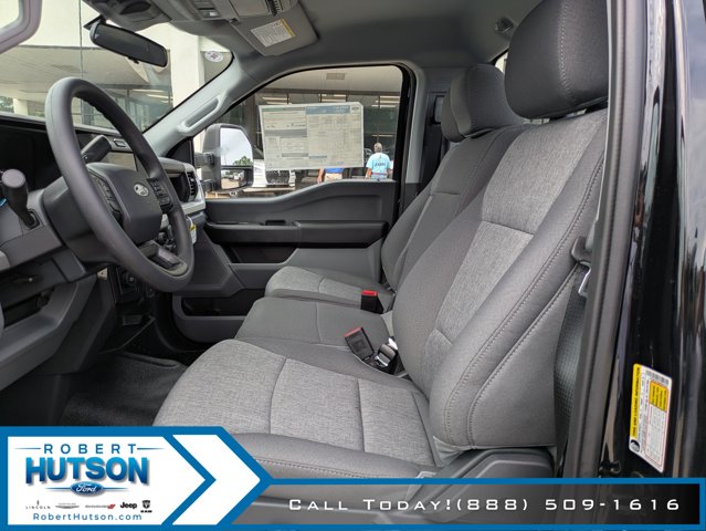 2025 Ford F-250 Super Duty XL - Photo 25