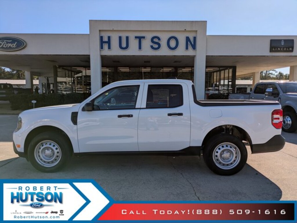 New 2025 Ford Maverick XL TRUCK