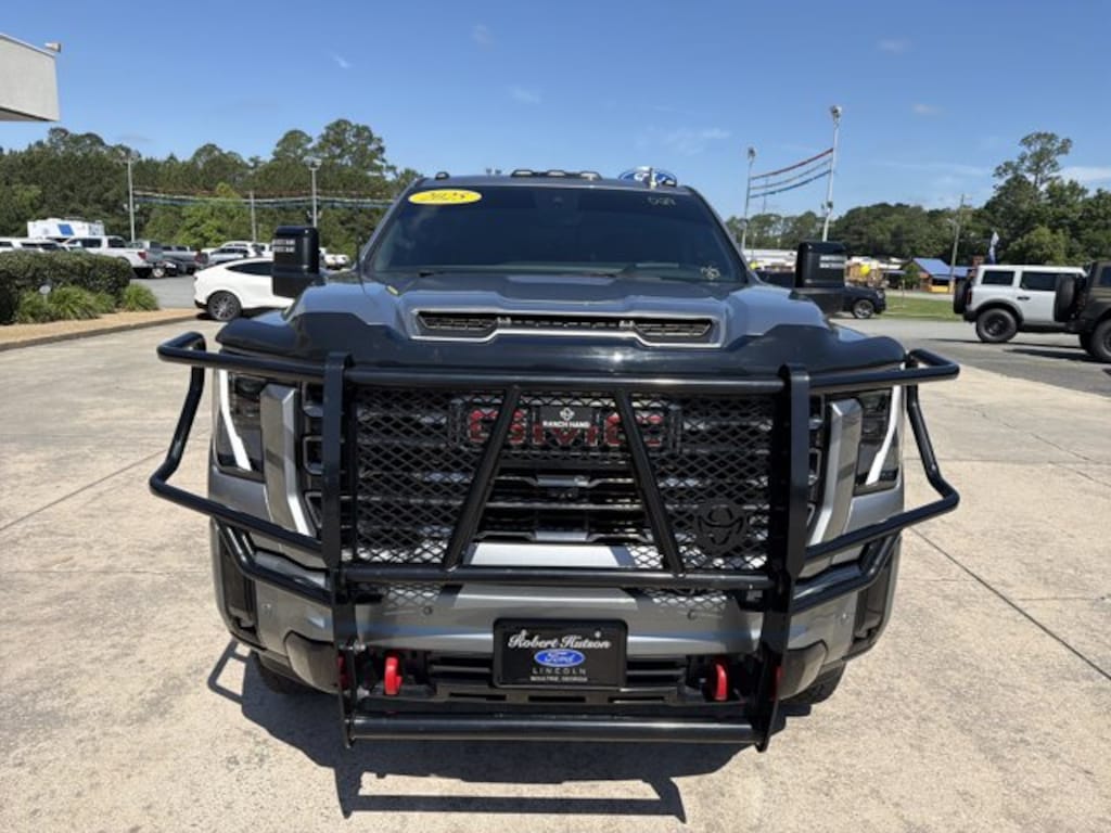 Used 2025 GMC Sierra 2500 HD AT4 4WD Crew Cab 159 AT4