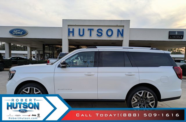 2026 Ford Expedition Platinum's photo