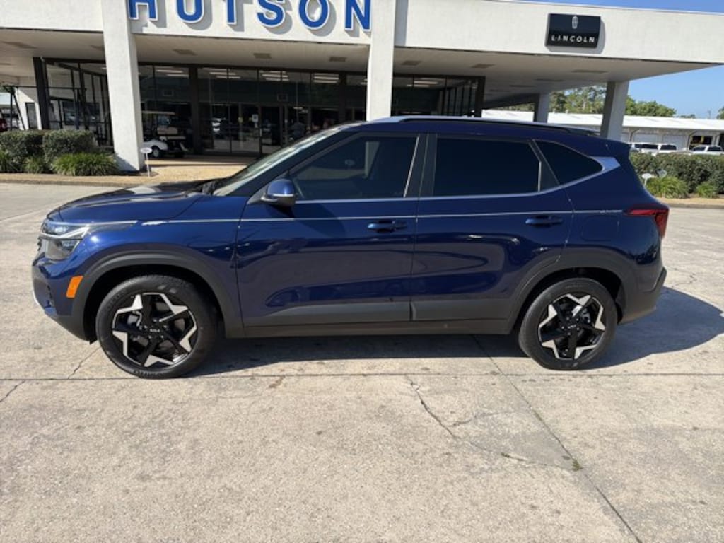 Used 2024 Kia Seltos EX EX IVT AWD