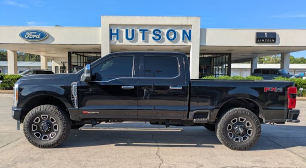 Used 2023 Ford F-250 Platinum Platinum 4WD Crew Cab 6.75 Box