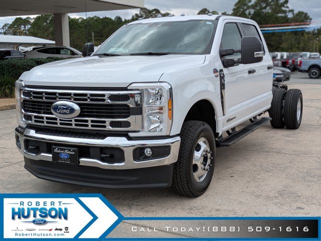 2026 Ford F-350 photo 2