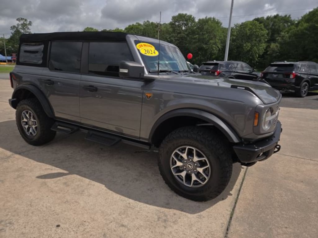 Used 2024 Ford Bronco Badlands SUV