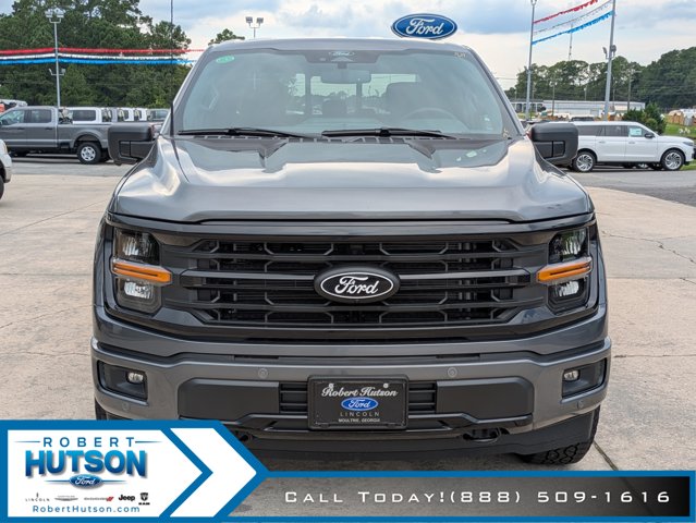 2025 Ford F-150 XLT photo 3