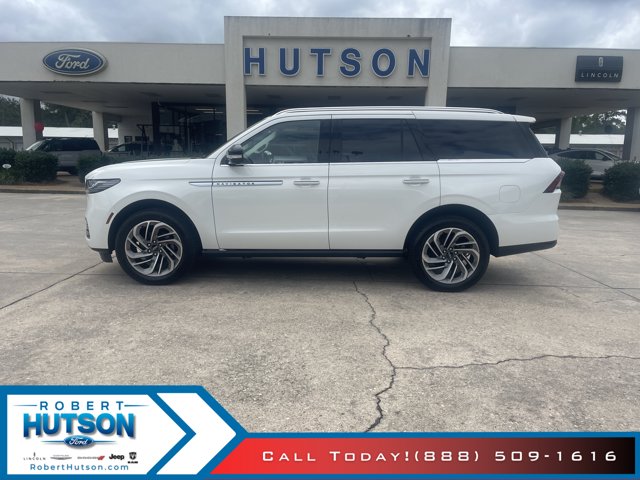2027 Lincoln Navigator