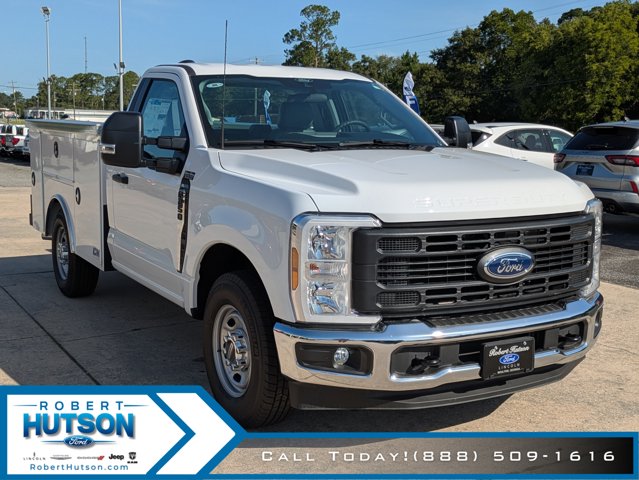 2025 Ford F-250 XL photo 4