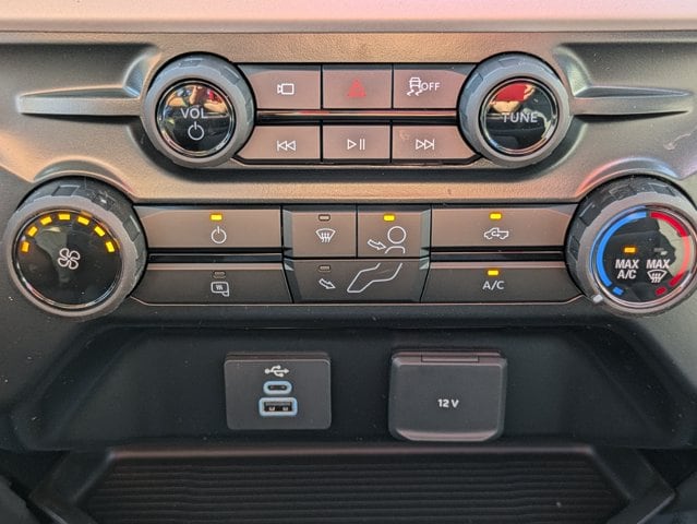 2025 Ford F-350 Super Duty XL - Photo 19