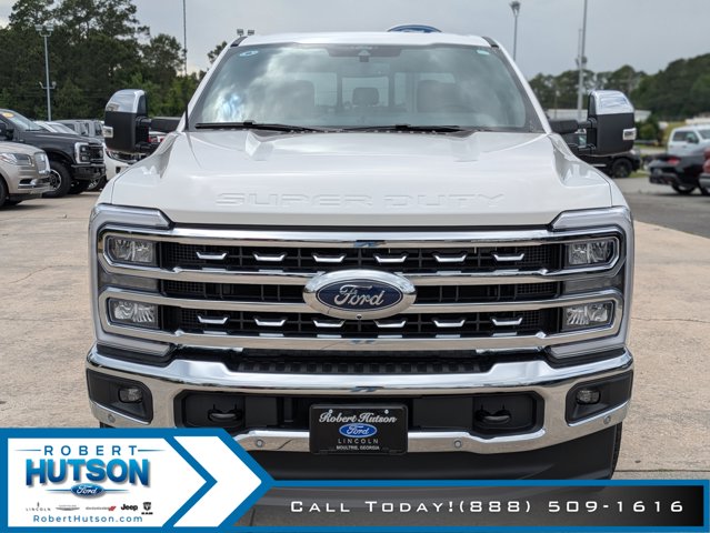 2025 Ford F-250 Lariat photo 3