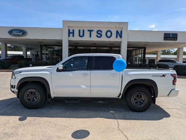 2025 Nissan Frontier PRO-X Crew Cab 4X2's photo