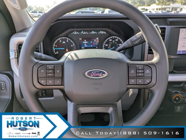 2025 Ford F-350 Super Duty XL - Photo 14