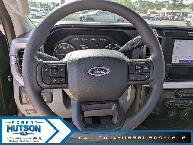 2025 Ford F-350 Super Duty XL - Photo 13