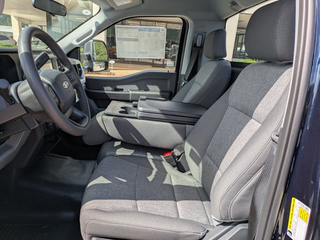 2025 Ford F-350 Super Duty XL - Photo 12