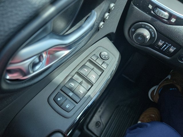 2023 Jeep Cherokee Altitude Lux - Photo 10