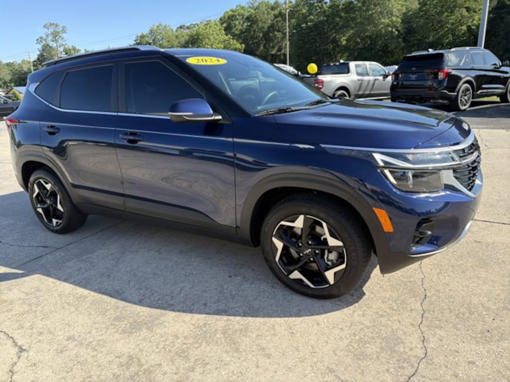 Used 2024 Kia Seltos EX EX IVT AWD