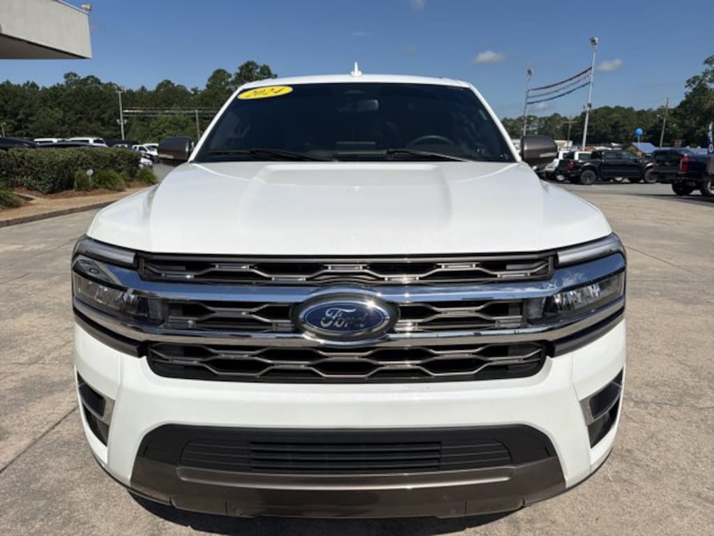 Used 2024 Ford Expedition Max King Ranch King Ranch 4x2