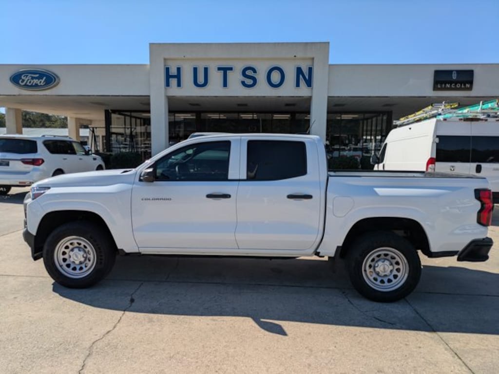 Used 2024 Chevrolet Colorado 2WD Work Truck 2WD Crew Cab WT