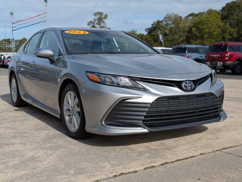 Used 2023 Toyota Camry LE LE Auto