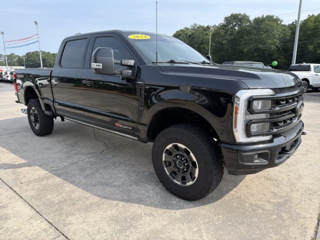 Used 2024 Ford Super Duty F-250 SRW LARIAT LARIAT 4WD Crew Cab 6.75 Box