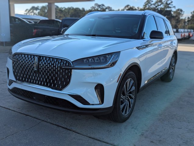 2025 Lincoln Aviator Premiere photo 2