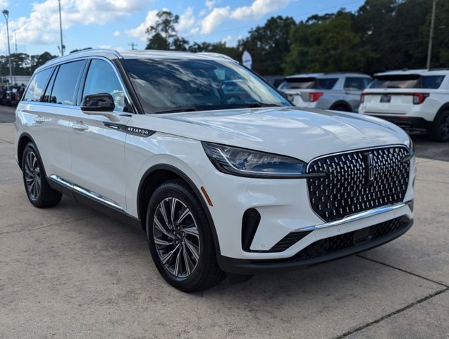 2025 Lincoln Aviator Premiere photo 4