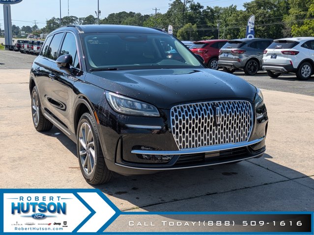 2025 Lincoln Corsair Premiere photo 3