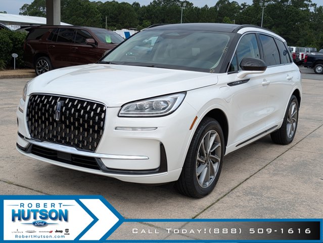 2025 Lincoln Corsair Grand Touring photo 2