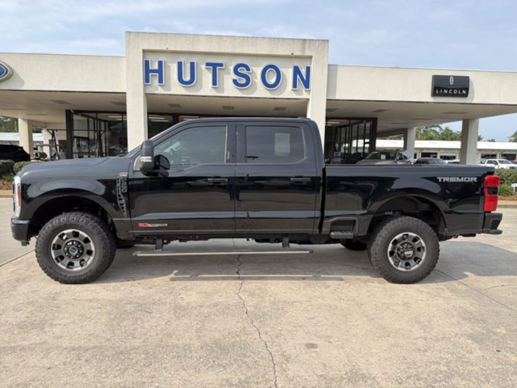 Used 2024 Ford Super Duty F-250 SRW LARIAT LARIAT 4WD Crew Cab 6.75 Box