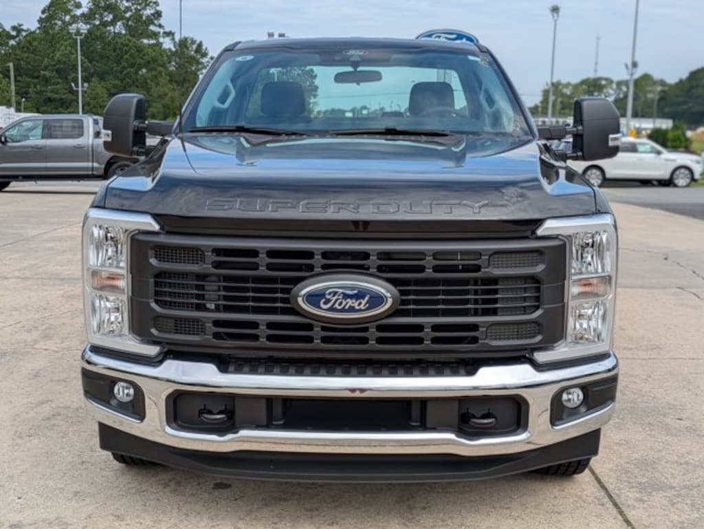 Used 2025 Ford Super Duty F-250 SRW XL XL 2WD Reg Cab 8 Box