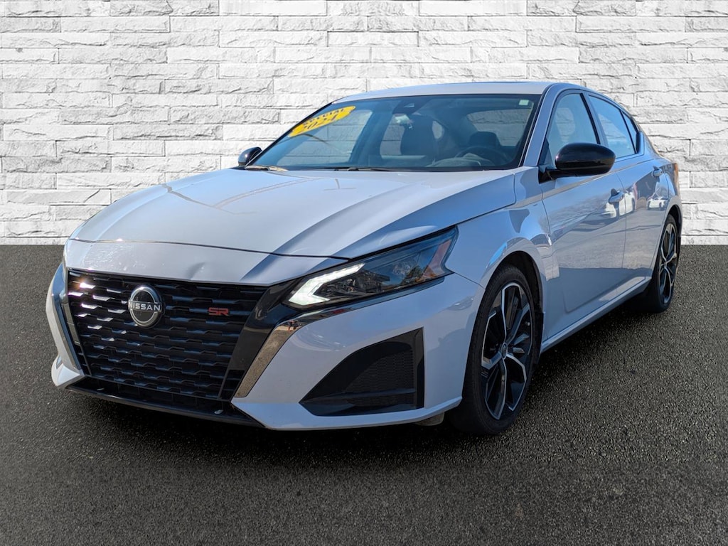 Used 2024 Nissan Altima 2.5 SR Sedan