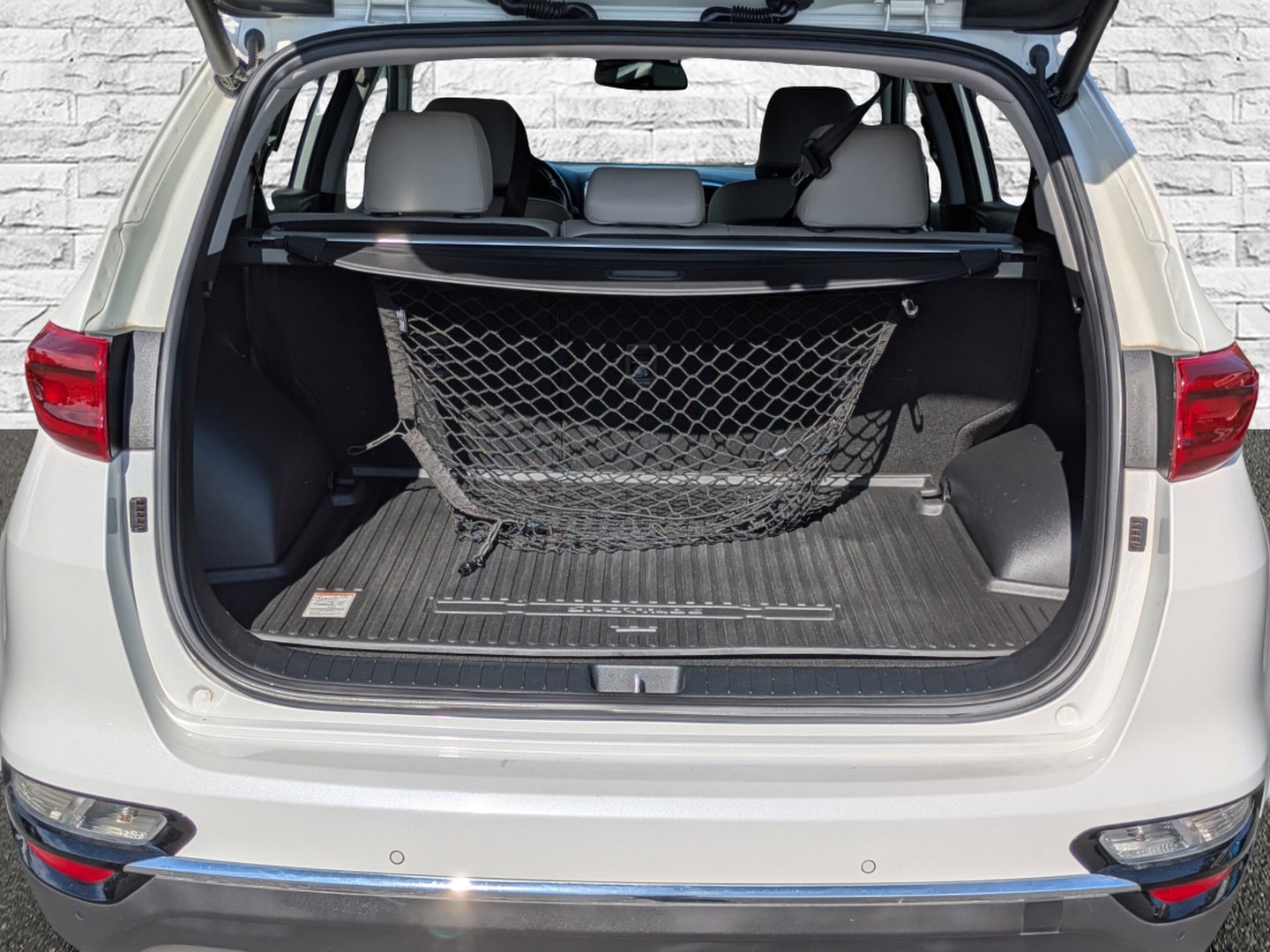2020 Kia Sportage EX - Photo 11