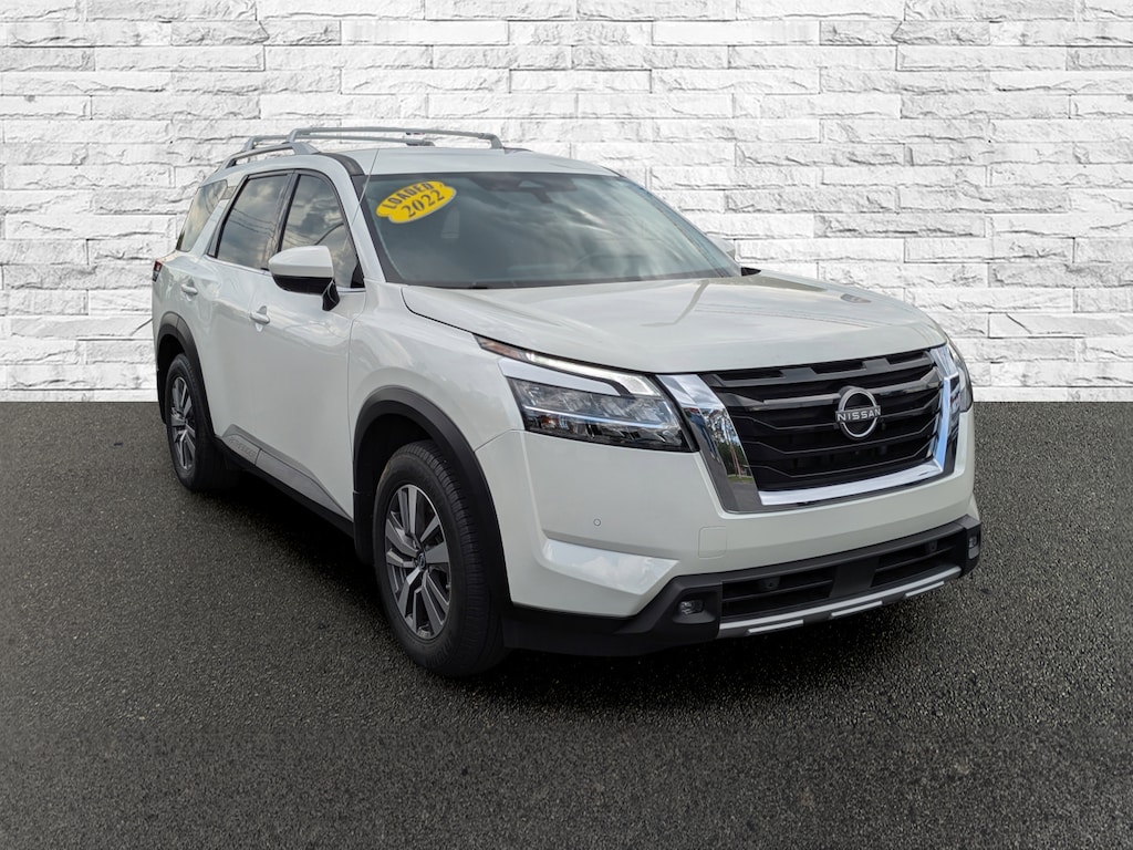 Used 2022 Nissan Pathfinder SL SUV