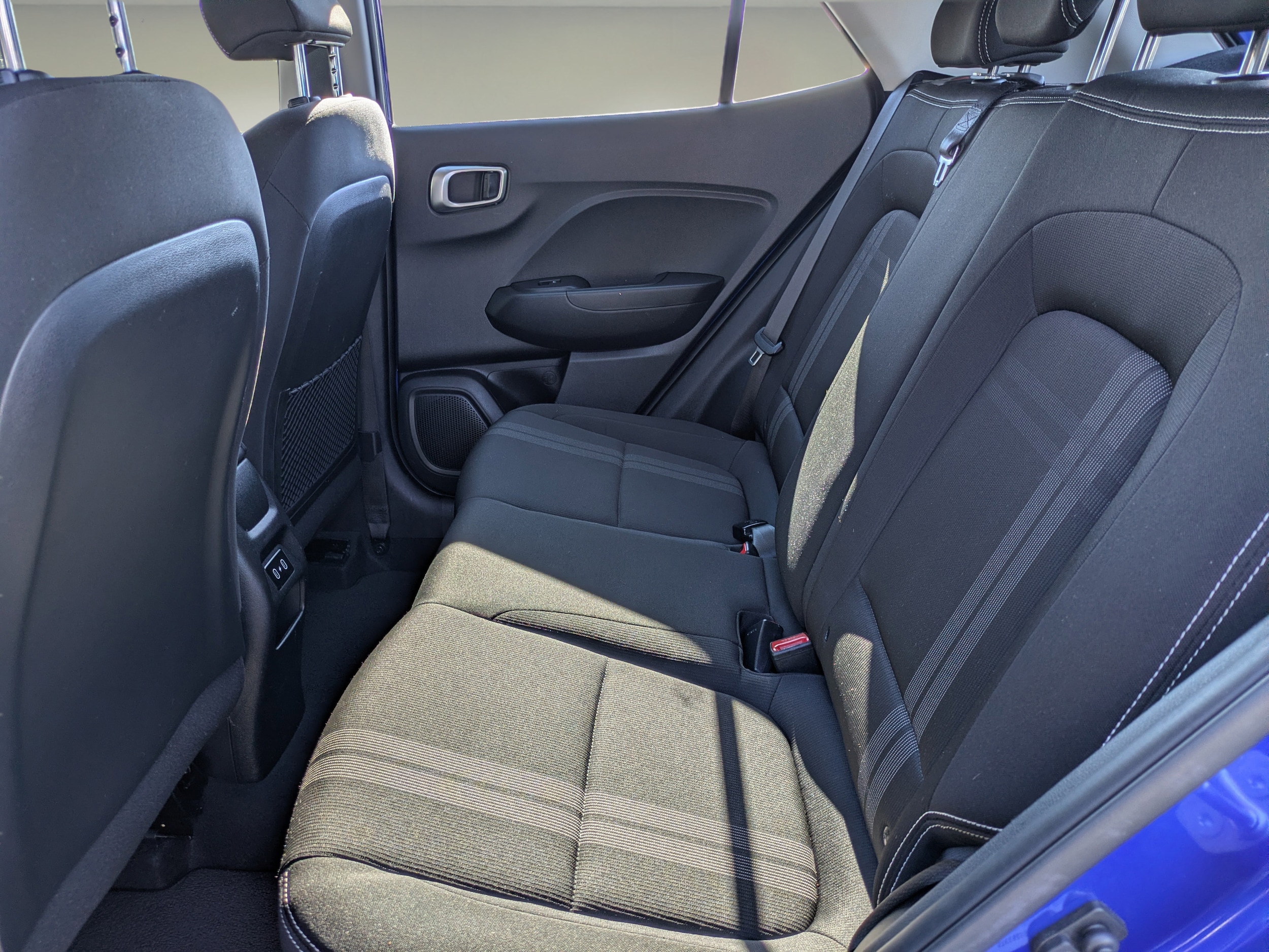 2025 Hyundai Venue SEL - Photo 14