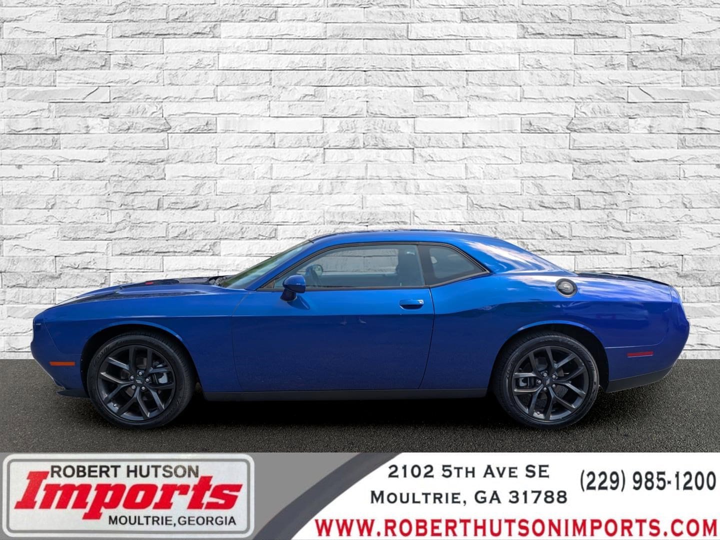 2022 Dodge Challenger SXT Auto's photo