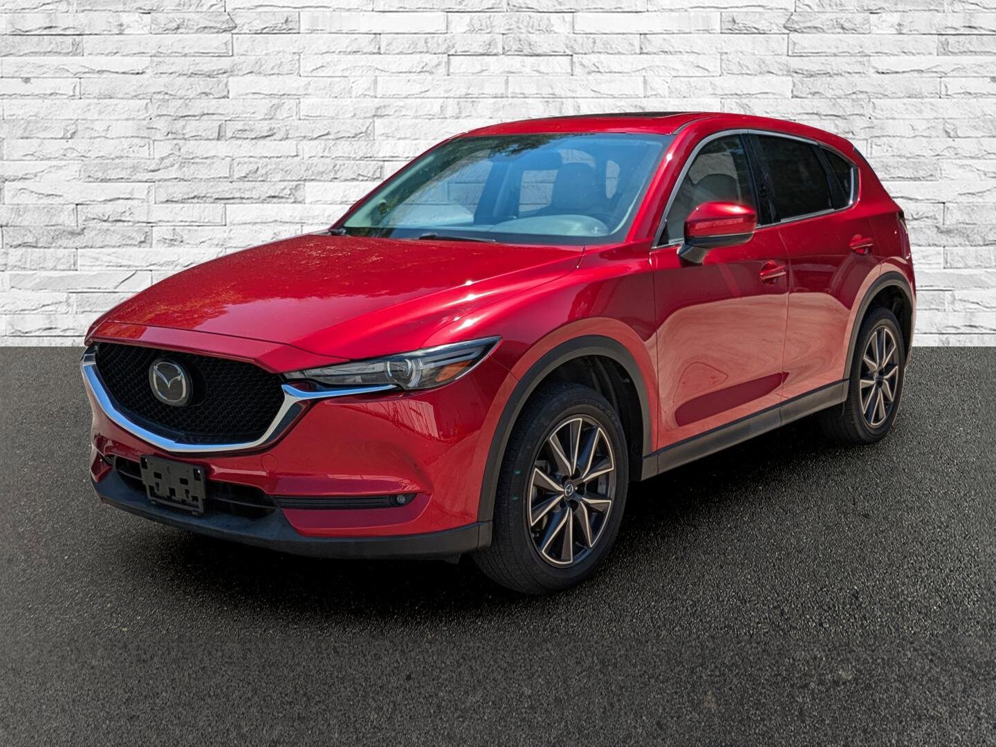 2017 Mazda CX-5 Grand Touring photo 2
