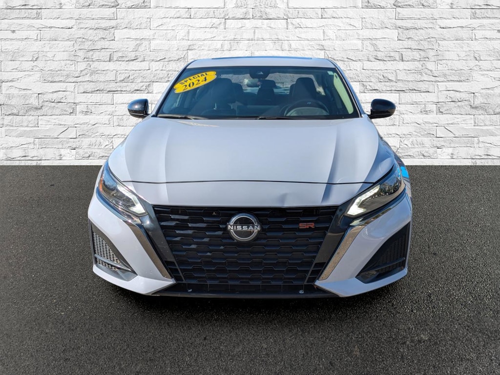 Used 2024 Nissan Altima 2.5 SR Sedan