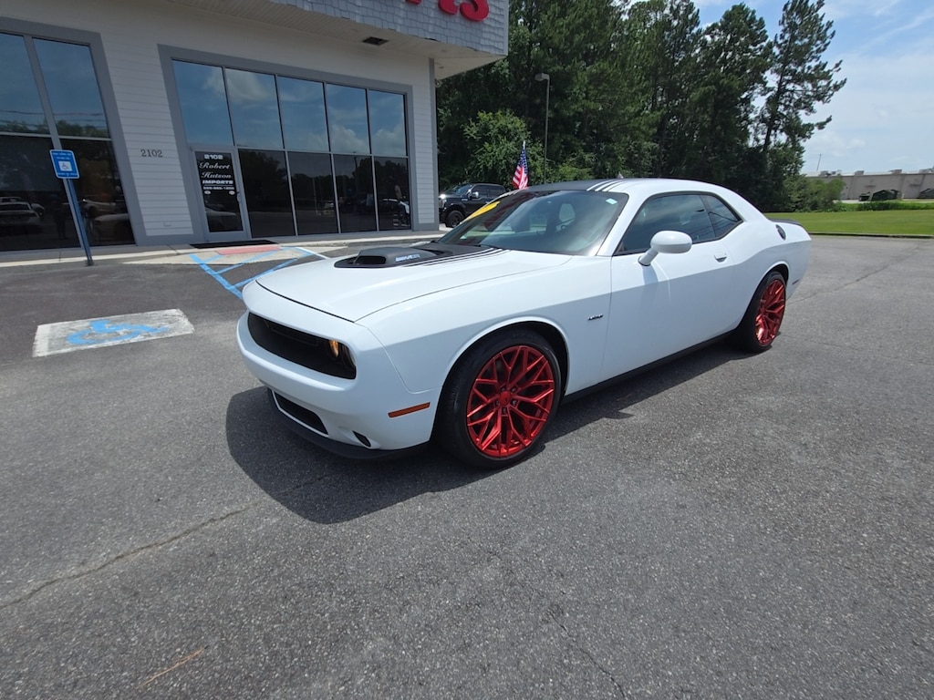 Used 2016 Dodge Challenger R/T Coupe