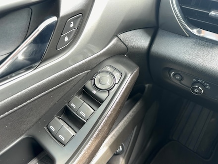 2023 Chevrolet Traverse LT Cloth w/1LT SUV